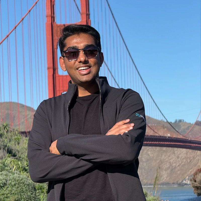 Portrait of Shaurya Srivastava in front of the Golden Gate Bridge